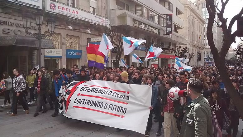 2016 04 13 MobilizacionEstudantil_Ourense_05.jpg